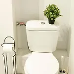 Apartamento Nowogrodzka 78 - Dla 4 Osób - 200m Od Szpitala Klinicznego Na Lindleya - 1km Do Dworca Centralnego - Wifi - Smart Tv 45 Cali Varsóvia