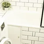 Apartamento Nowogrodzka 78 - Dla 4 Osób - 200m Od Szpitala Klinicznego Na Lindleya - 1km Do Dworca Centralnego - Wifi - Smart Tv 45 Cali *