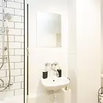 Nowogrodzka 78 - Dla 4 Osób - 200m Od Szpitala Klinicznego Na Lindleya - 1km Do Dworca Centralnego - Wifi - Smart Tv 45 Cali Apartamento