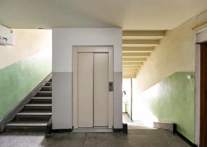 شقة Nowogrodzka 78 - Dla 4 Osob - 200m Od Szpitala Klinicznego Na Lindleya - 1km Do Dworca Centralnego - Wifi - Smart Tv 45 Cali *