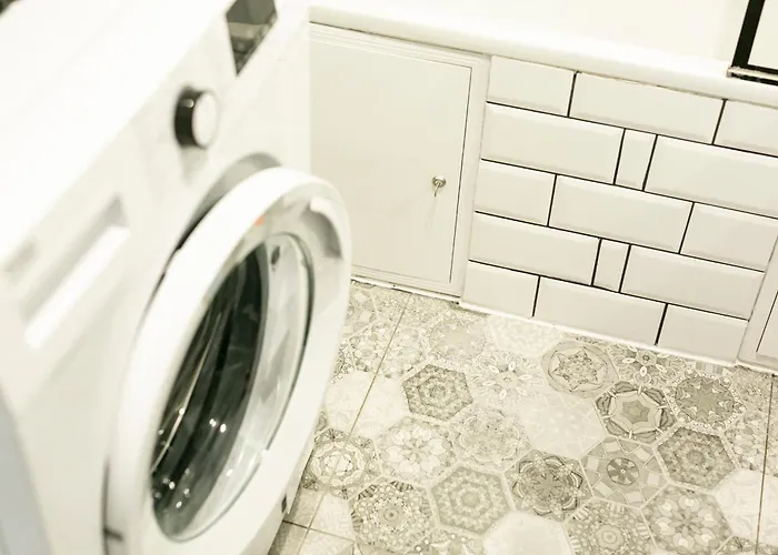 شقة Nowogrodzka 78 - Dla 4 Osob - 200m Od Szpitala Klinicznego Na Lindleya - 1km Do Dworca Centralnego - Wifi - Smart Tv 45 Cali *