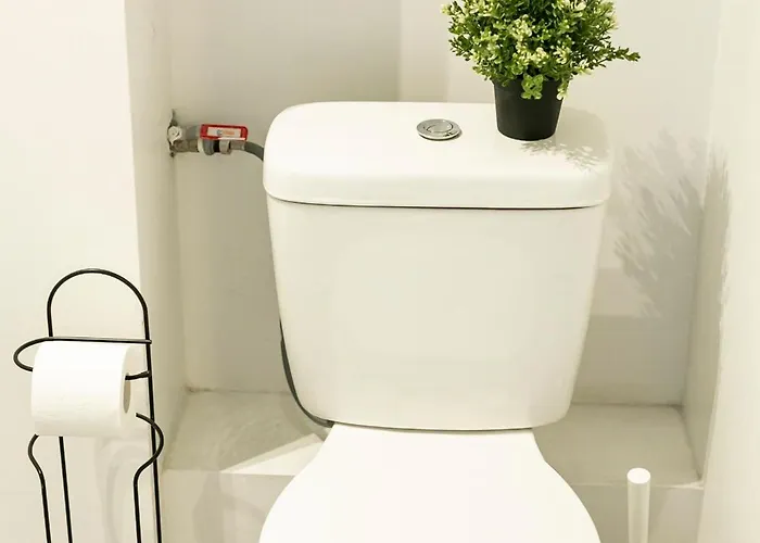 شقة Nowogrodzka 78 - Dla 4 Osob - 200m Od Szpitala Klinicznego Na Lindleya - 1km Do Dworca Centralnego - Wifi - Smart Tv 45 Cali وارسو