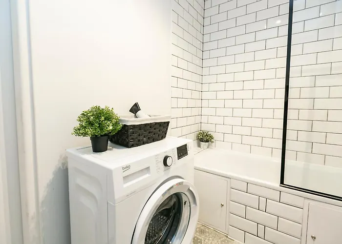 Nowogrodzka 78 - Dla 4 Osob - 200m Od Szpitala Klinicznego Na Lindleya - 1km Do Dworca Centralnego - Wifi - Smart Tv 45 Cali