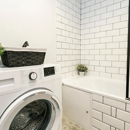 Nowogrodzka 78 - Dla 4 Osob - 200m Od Szpitala Klinicznego Na Lindleya - 1km Do Dworca Centralnego - Wifi - Smart Tv 45 Cali Διαμέρισμα Βαρσοβία