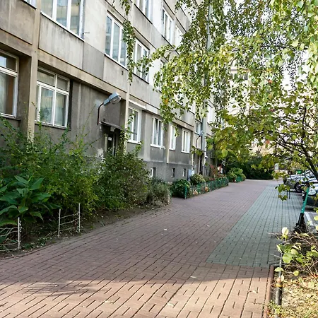 Nowogrodzka 78: With Smart Tv Near Lindleya Hospital